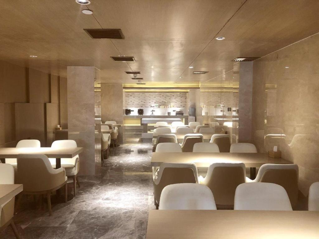 Hanting Premium Jiuxianqiao Chaoyang Station Beijing